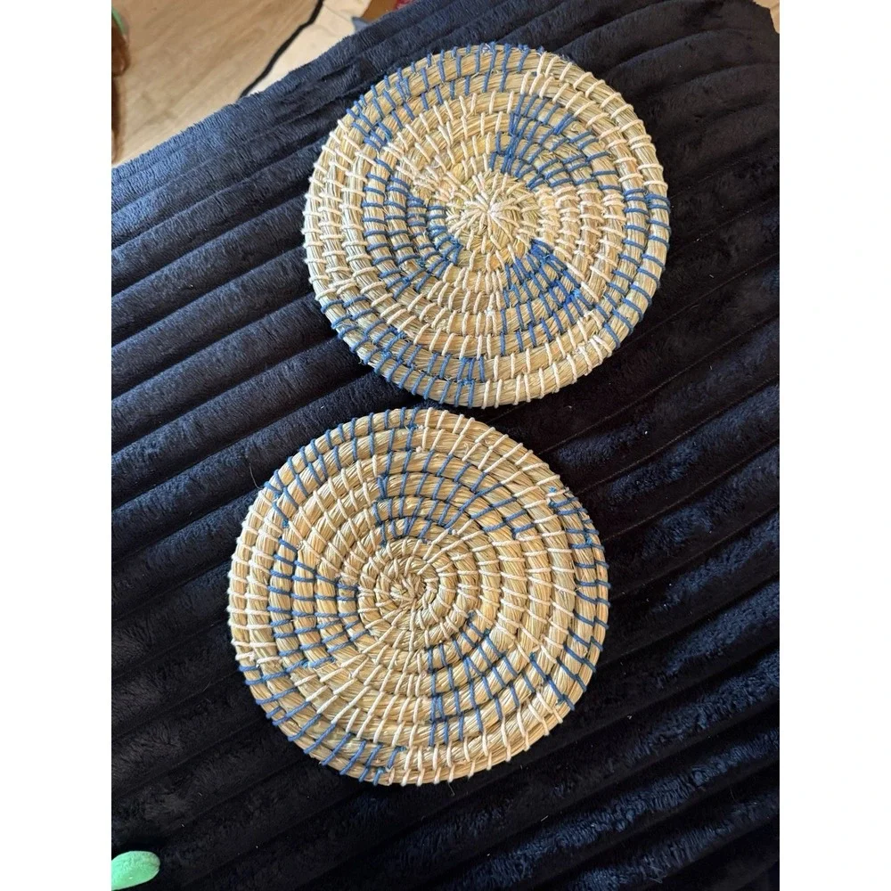 Set of 2 Vintage Woven Wicker Hot Pads, Trivets - Blue White